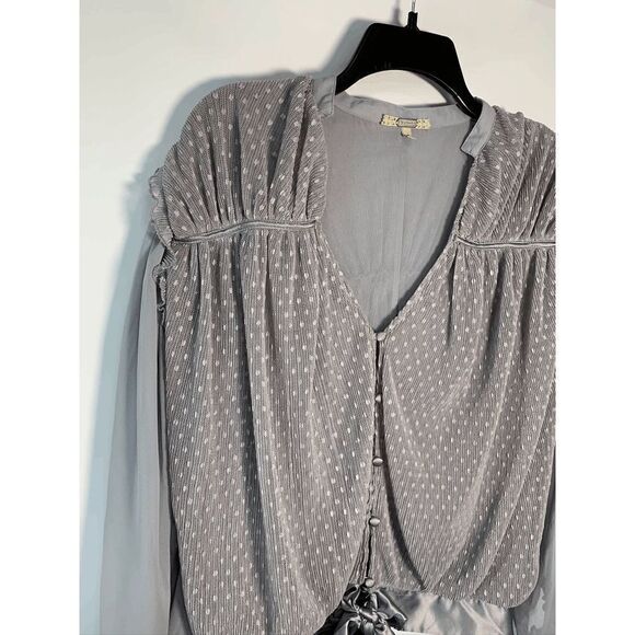 GImmicks By BKE Women's Balloon Sleeve Shirred Polka Dot Blouse Gray Small - Picture 4 of 12